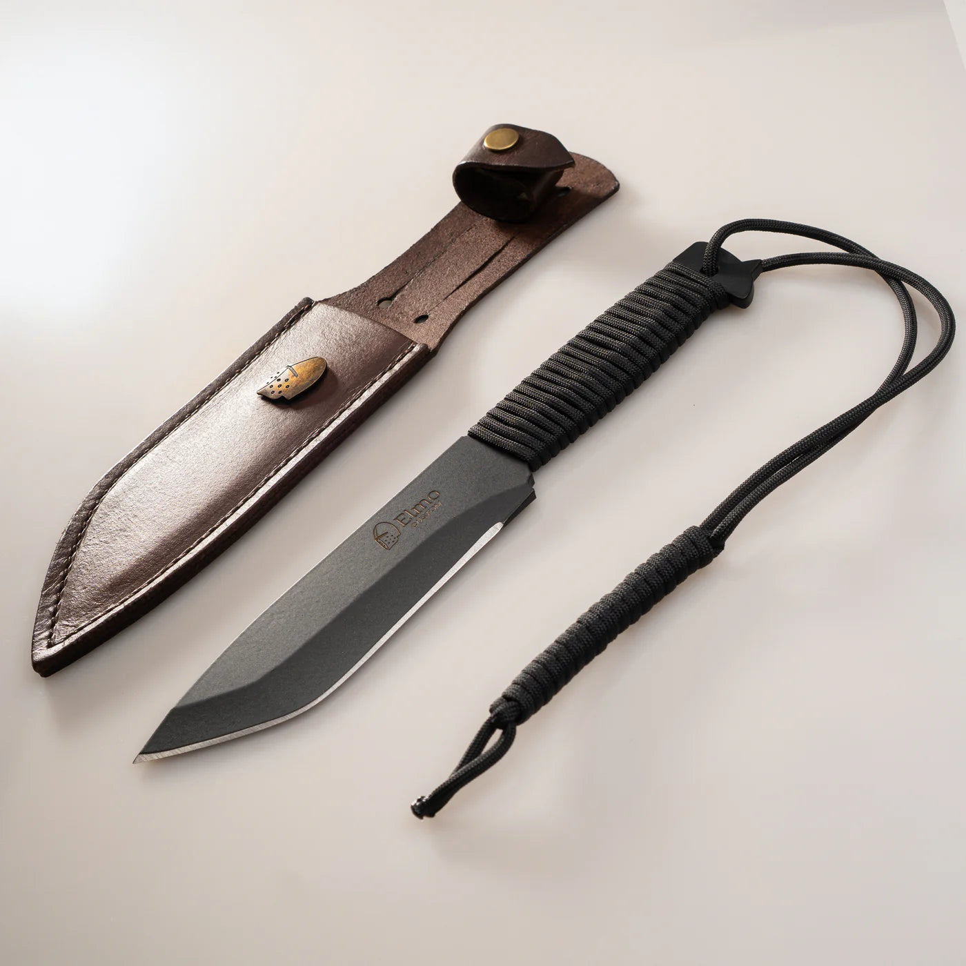 FR3 Hunting Knife with Black Paracord