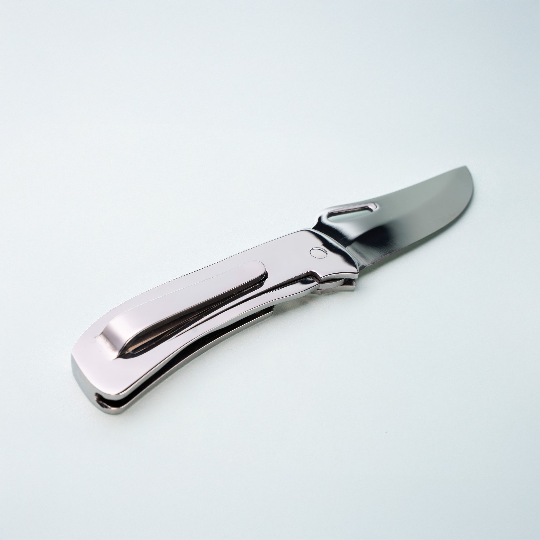 Monobloc Pocket Knife
